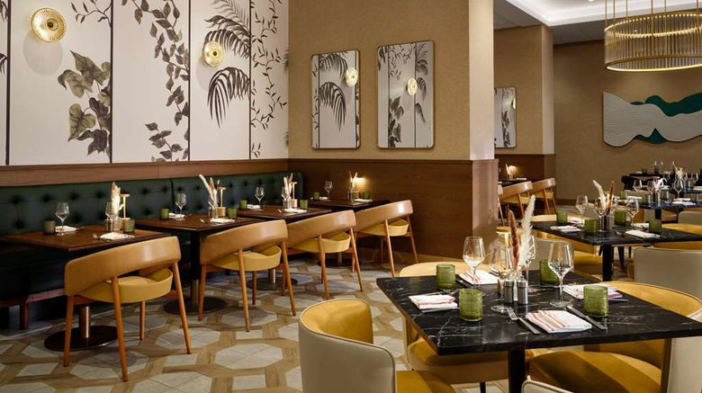 <b>Sonesta White Plains Downtown Restaurant</b>. Images powered by <a href="https://iceportal.shijigroup.com/" title="IcePortal" target="_blank">IcePortal</a>.