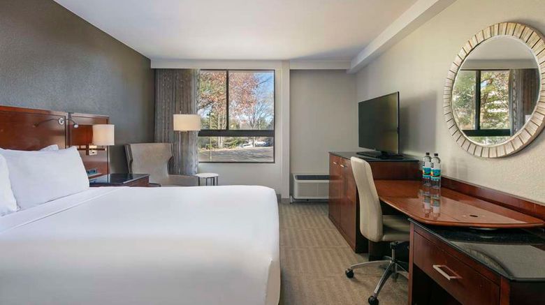 <b>Sonesta Charlotte Lower South End Room</b>. Images powered by <a href="https://iceportal.shijigroup.com/" title="IcePortal" target="_blank">IcePortal</a>.
