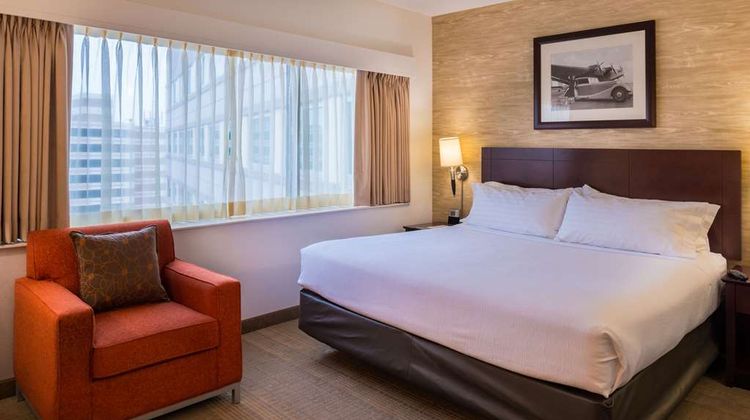 Sonesta Chicago O'Hare Airport Rosemont Room