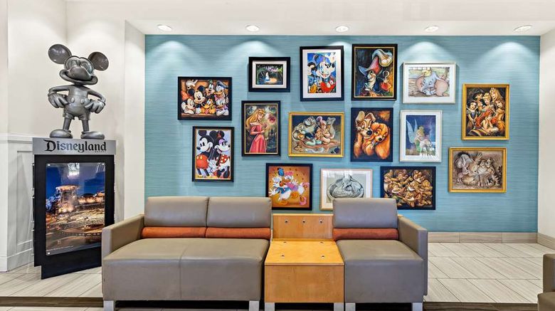 <b>Sonesta Anaheim Resort Area Lobby</b>. Images powered by <a href="https://iceportal.shijigroup.com/" title="IcePortal" target="_blank">IcePortal</a>.