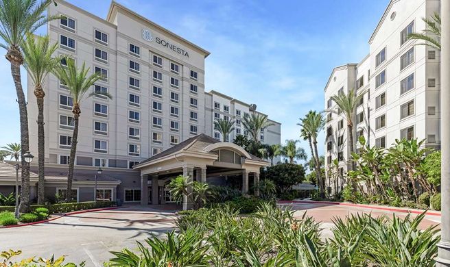 Sonesta Anaheim Resort Area Exterior