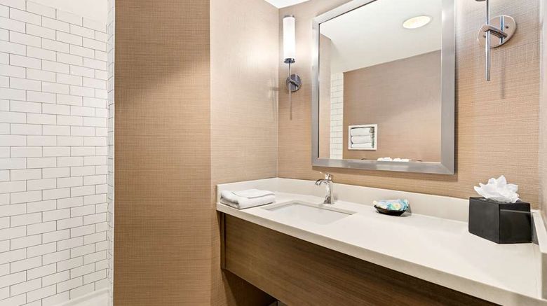 <b>Sonesta Anaheim Resort Area Suite</b>. Images powered by <a href="https://iceportal.shijigroup.com/" title="IcePortal" target="_blank">IcePortal</a>.