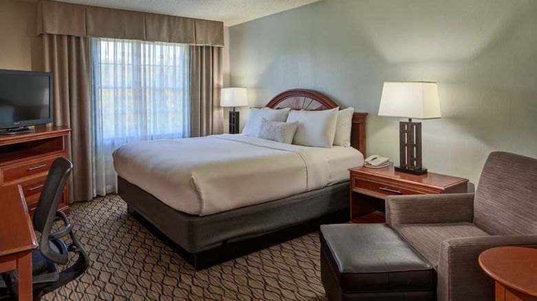 <b>Sonesta Atlanta Airport South Room</b>. Images powered by <a href="https://iceportal.shijigroup.com/" title="IcePortal" target="_blank">IcePortal</a>.
