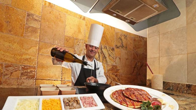 <b>The Royal Sonesta San Juan Restaurant</b>. Images powered by <a href="https://iceportal.shijigroup.com/" title="IcePortal" target="_blank">IcePortal</a>.