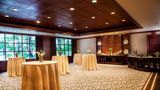 <b>The Yorkville Royal Sonesta Hotel Meeting</b>. Images powered by <a href="https://iceportal.shijigroup.com/" title="IcePortal" target="_blank">IcePortal</a>.