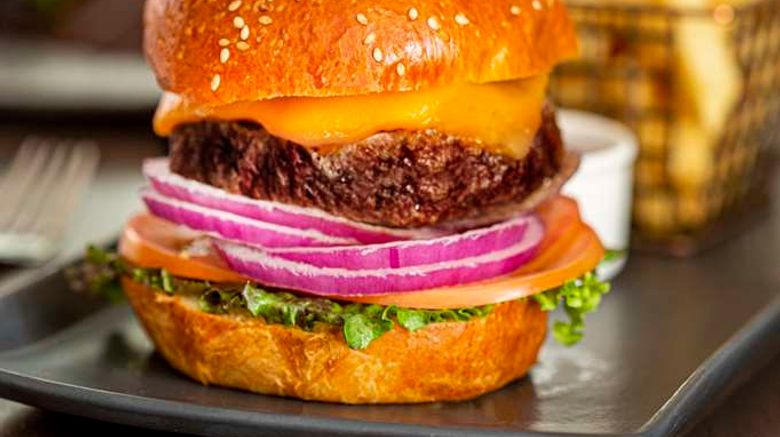 <b>The Yorkville Royal Sonesta Hotel Restaurant</b>. Images powered by <a href="https://iceportal.shijigroup.com/" title="IcePortal" target="_blank">IcePortal</a>.