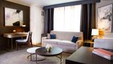<b>The Yorkville Royal Sonesta Hotel Suite</b>. Images powered by <a href="https://iceportal.shijigroup.com/" title="IcePortal" target="_blank">IcePortal</a>.