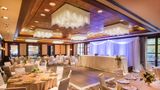 <b>The Yorkville Royal Sonesta Hotel Ballroom</b>. Images powered by <a href="https://iceportal.shijigroup.com/" title="IcePortal" target="_blank">IcePortal</a>.