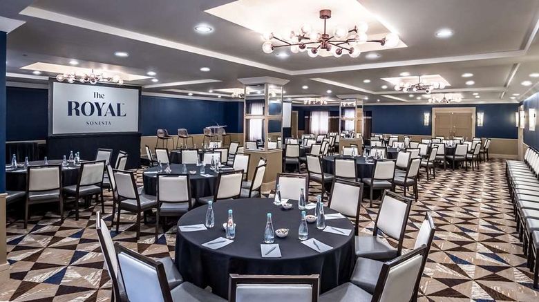 <b>The Royal Sonesta DC Dupont Circle Meeting</b>. Images powered by <a href="https://iceportal.shijigroup.com/" title="IcePortal" target="_blank">IcePortal</a>.