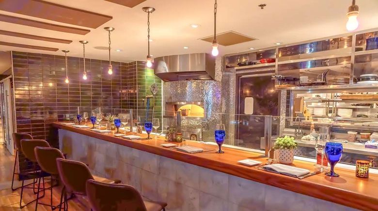 <b>The Royal Sonesta DC Dupont Circle Restaurant</b>. Images powered by <a href="https://iceportal.shijigroup.com/" title="IcePortal" target="_blank">IcePortal</a>.