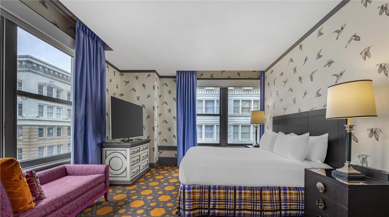 <b>The Royal Sonesta Portland Downtown Room</b>. Images powered by <a href="https://iceportal.shijigroup.com/" title="IcePortal" target="_blank">IcePortal</a>.