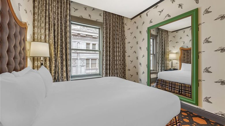 <b>The Royal Sonesta Portland Downtown Room</b>. Images powered by <a href="https://iceportal.shijigroup.com/" title="IcePortal" target="_blank">IcePortal</a>.