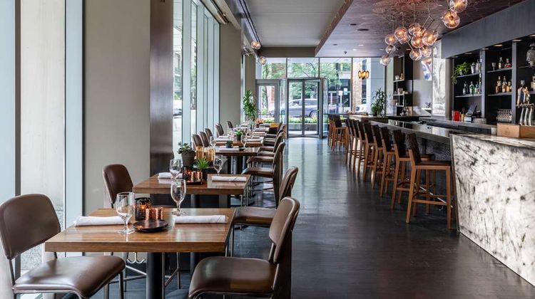 The Royal Sonesta Chicago River North Restaurant