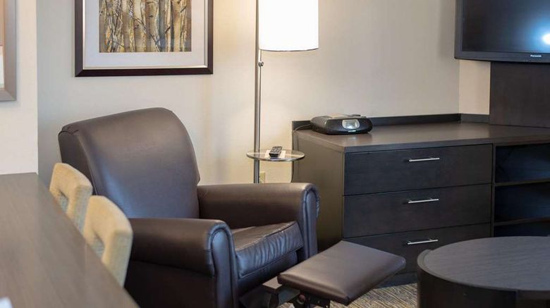 <b>Sonesta Simply Suites Cleveland North Olmsted Suite</b>. Images powered by <a href="https://iceportal.shijigroup.com/" title="IcePortal" target="_blank">IcePortal</a>.