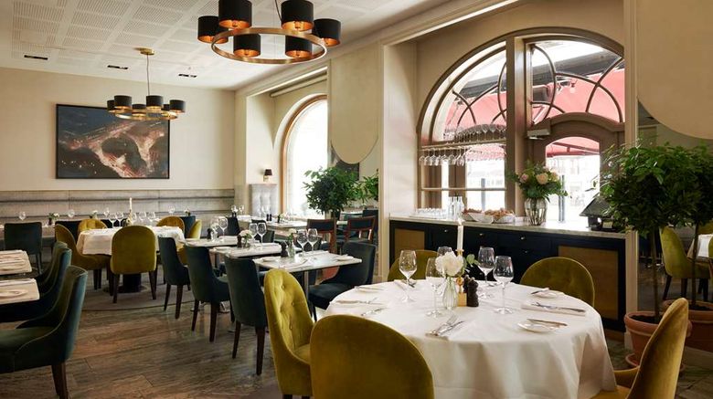 <b>Hotel Diplomat Restaurant</b>. Images powered by <a href="https://iceportal.shijigroup.com/" title="IcePortal" target="_blank">IcePortal</a>.