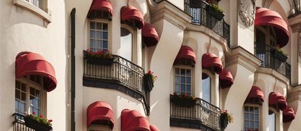 Hotel Diplomat Exterior