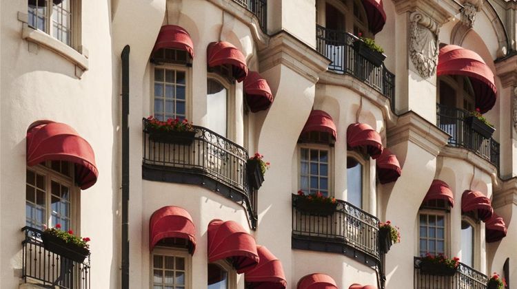 Hotel Diplomat Exterior