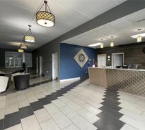 Econo Lodge Lobby