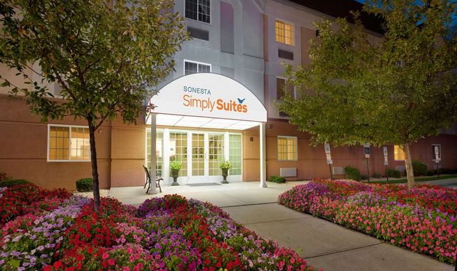 Sonesta Simply Suites Nanuet Exterior