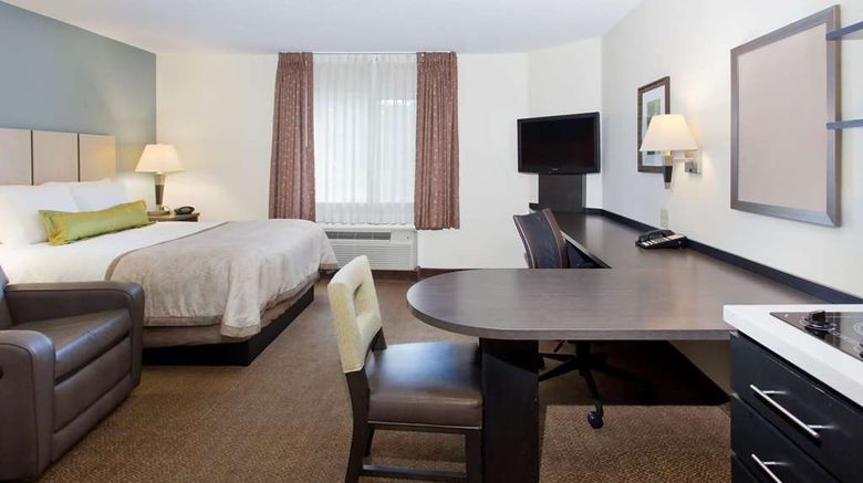 <b>Sonesta Simply Suites Somerset Suite</b>. Images powered by <a href="https://iceportal.shijigroup.com/" title="IcePortal" target="_blank">IcePortal</a>.