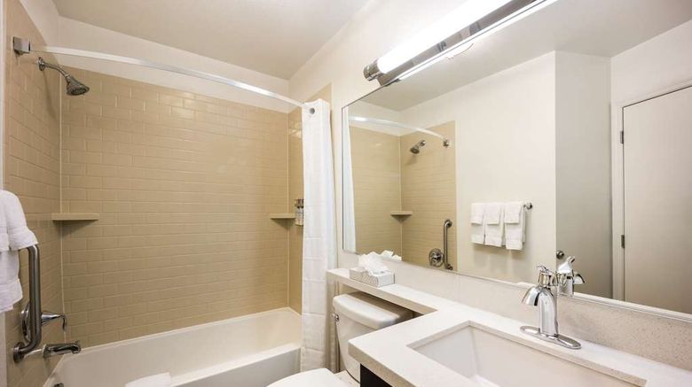 <b>Sonesta Simply Suites Oklahoma City Airport Suite</b>. Images powered by <a href="https://iceportal.shijigroup.com/" title="IcePortal" target="_blank">IcePortal</a>.