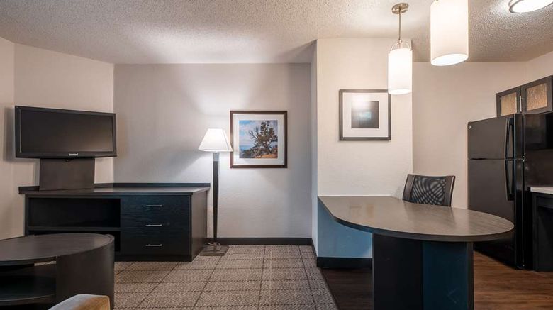 <b>Sonesta Simply Suites Dallas Richardson Suite</b>. Images powered by <a href="https://iceportal.shijigroup.com/" title="IcePortal" target="_blank">IcePortal</a>.