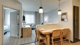 Sonesta Simply Suites Miami Airport Doral Suite