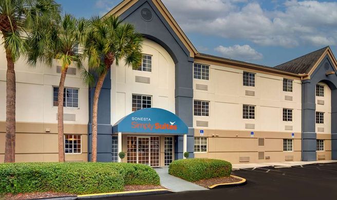 Sonesta Simply Suites Miami Airport Doral Exterior