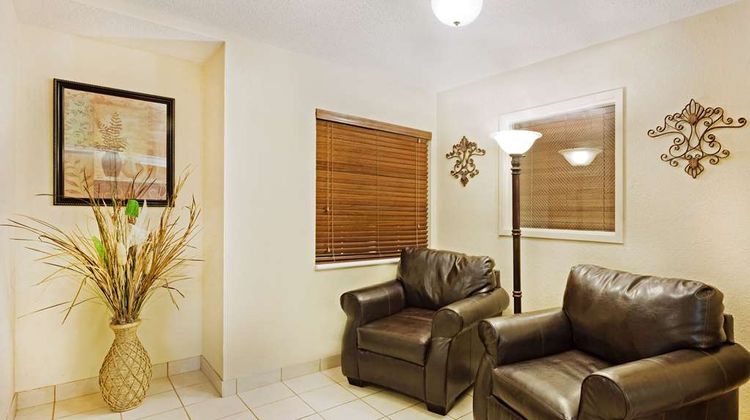 Sonesta Simply Suites Knoxville Lobby