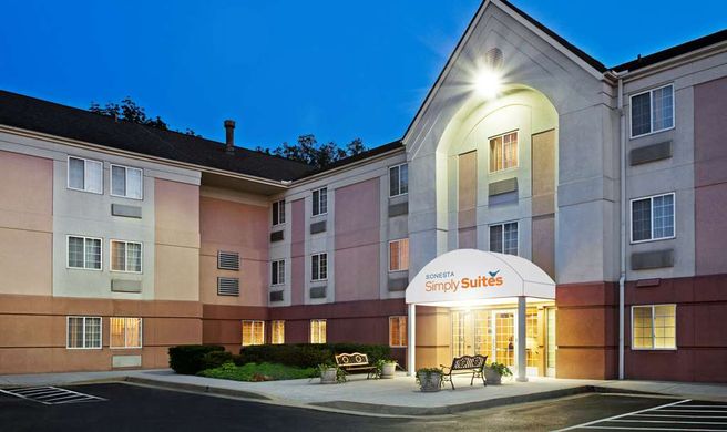 Sonesta Simply Suites Knoxville Exterior