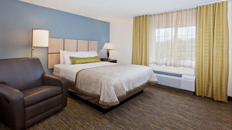 Sonesta Simply Suites Knoxville Suite
