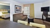 Sonesta Simply Suites Knoxville Suite