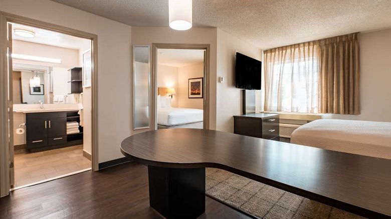 <b>Sonesta Simply Suites Fossil Creek Suite</b>. Images powered by <a href="https://iceportal.shijigroup.com/" title="IcePortal" target="_blank">IcePortal</a>.