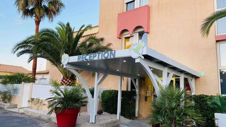 <b>Gil de France Hotel Exterior</b>. Images powered by <a href="https://iceportal.shijigroup.com/" title="IcePortal" target="_blank">IcePortal</a>.