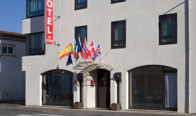 Hotel Le Valois Exterior