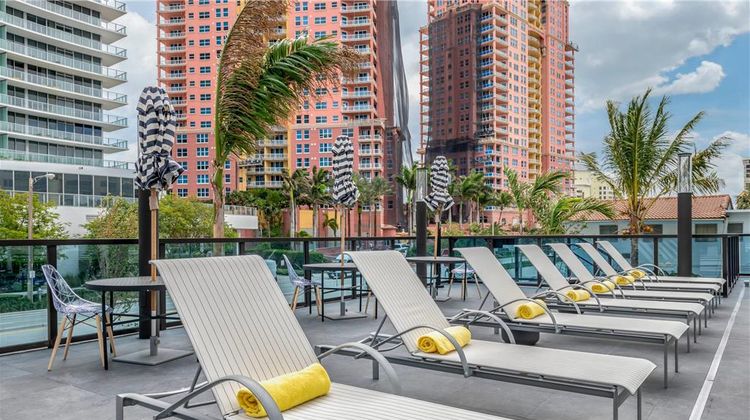 Cambria Hotel Fort Lauderdale Beach Pool