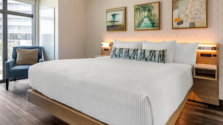 Cambria Hotel Fort Lauderdale Beach Suite