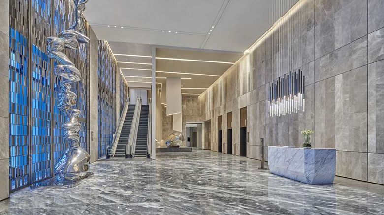 <b>Hilton Chongqing Liangjiang New Area Lobby</b>. Images powered by <a href="https://iceportal.shijigroup.com/" title="IcePortal" target="_blank">IcePortal</a>.