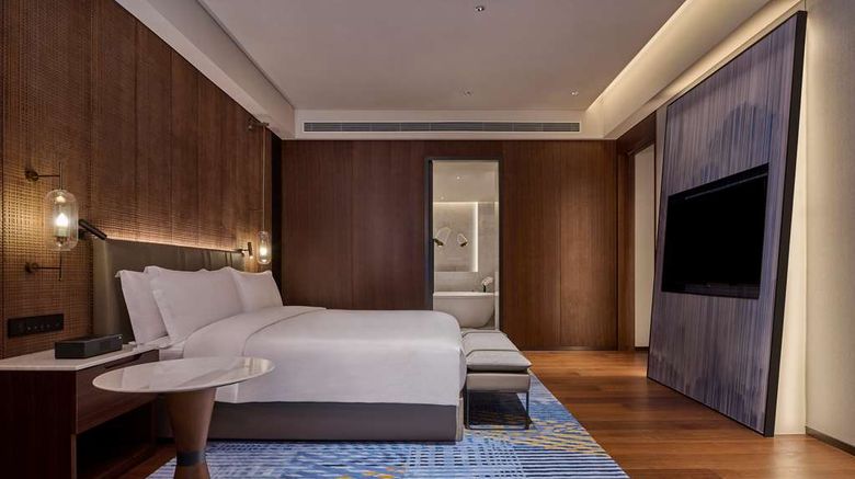 <b>Hilton Chongqing Liangjiang New Area Room</b>. Images powered by <a href="https://iceportal.shijigroup.com/" title="IcePortal" target="_blank">IcePortal</a>.
