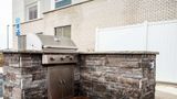 Hampton Inn Paris Exterior