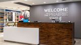 Hampton Inn Paris Lobby
