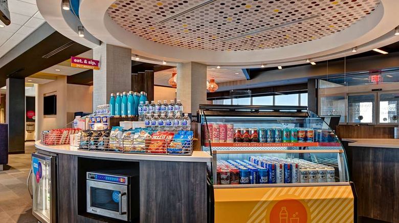 <b>Tru by Hilton Tahlequah Lobby</b>. Images powered by <a href="https://iceportal.shijigroup.com/" title="IcePortal" target="_blank">IcePortal</a>.