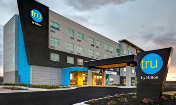 Tru by Hilton Tahlequah