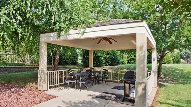 <b>Sonesta Simply Suites Atlanta Gwinnett Place Recreation</b>. Images powered by <a href="https://iceportal.shijigroup.com/" title="IcePortal" target="_blank">IcePortal</a>.
