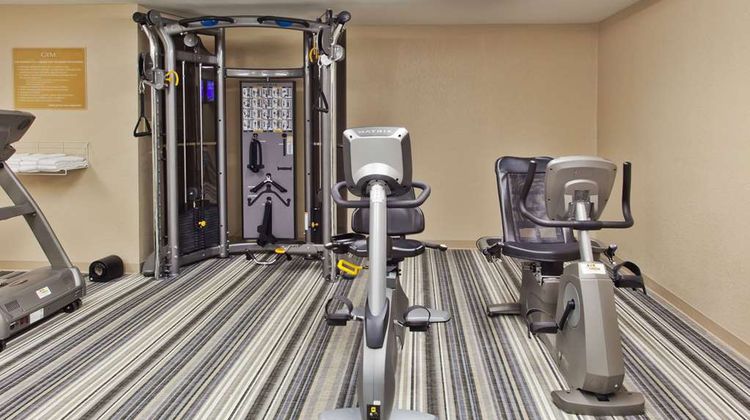 Sonesta Simply Suites Chicago Waukegan Health