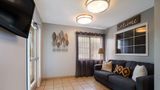 Sonesta Simply Suites Des Moines Lobby