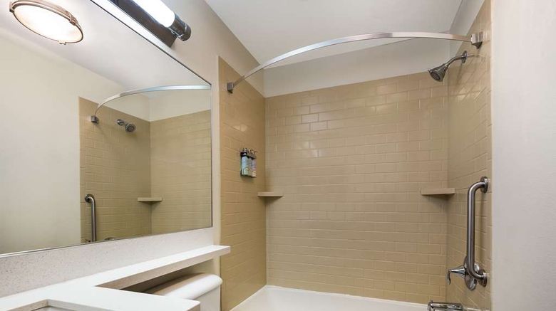 <b>Sonesta Simply Suites St Louis Earth City Room</b>. Images powered by <a href="https://iceportal.shijigroup.com/" title="IcePortal" target="_blank">IcePortal</a>.