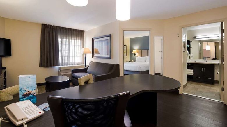 <b>Sonesta Simply Suites St Louis Earth City Suite</b>. Images powered by <a href="https://iceportal.shijigroup.com/" title="IcePortal" target="_blank">IcePortal</a>.