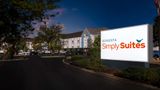 Sonesta Simply Suites St Louis Earth City Exterior