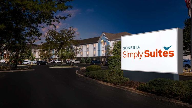 Sonesta Simply Suites St Louis Earth City Exterior
